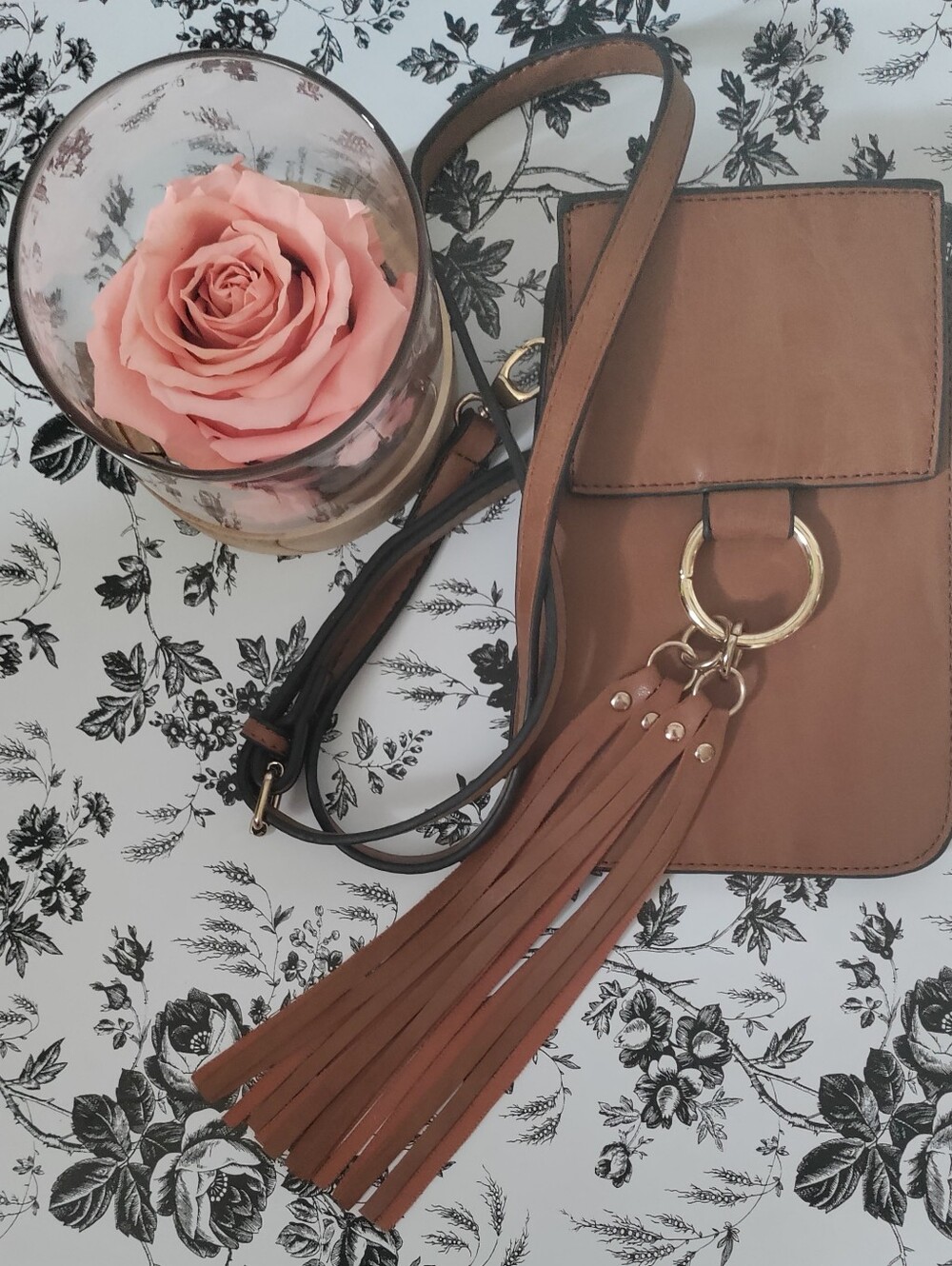AR New York Tassel Cell Phone Crossbody – Cognac